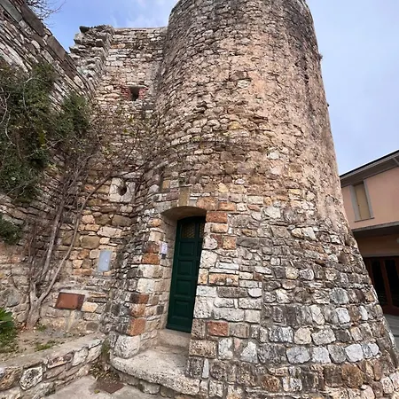 La Torre Della Bella Ragazza Appartamento *
